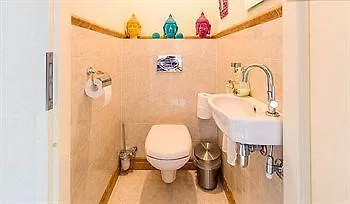 Kerkstraat Experience Hotel 4*